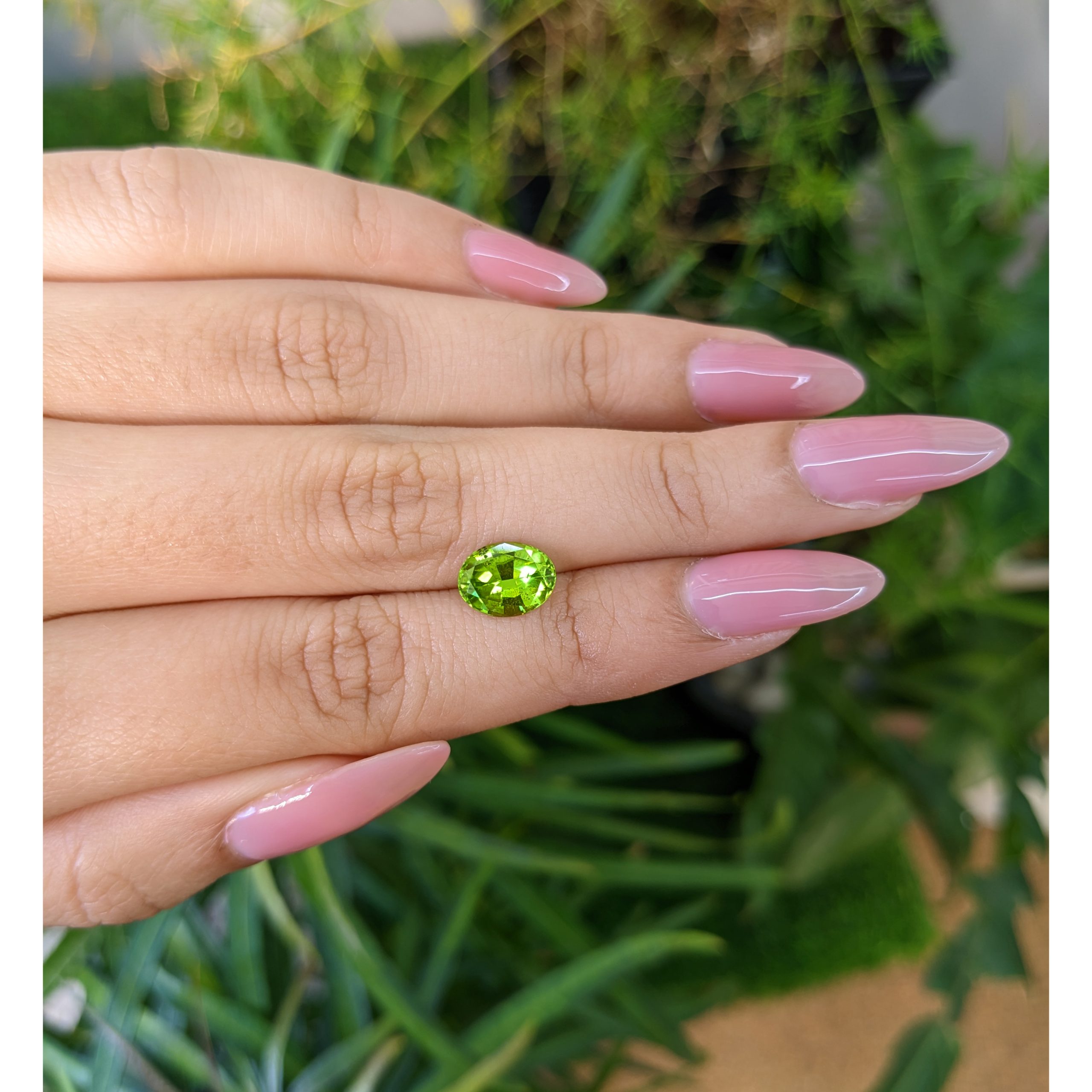 2.12 Ct. Green (Lime Green) Peridot from Pakistan - Image 3