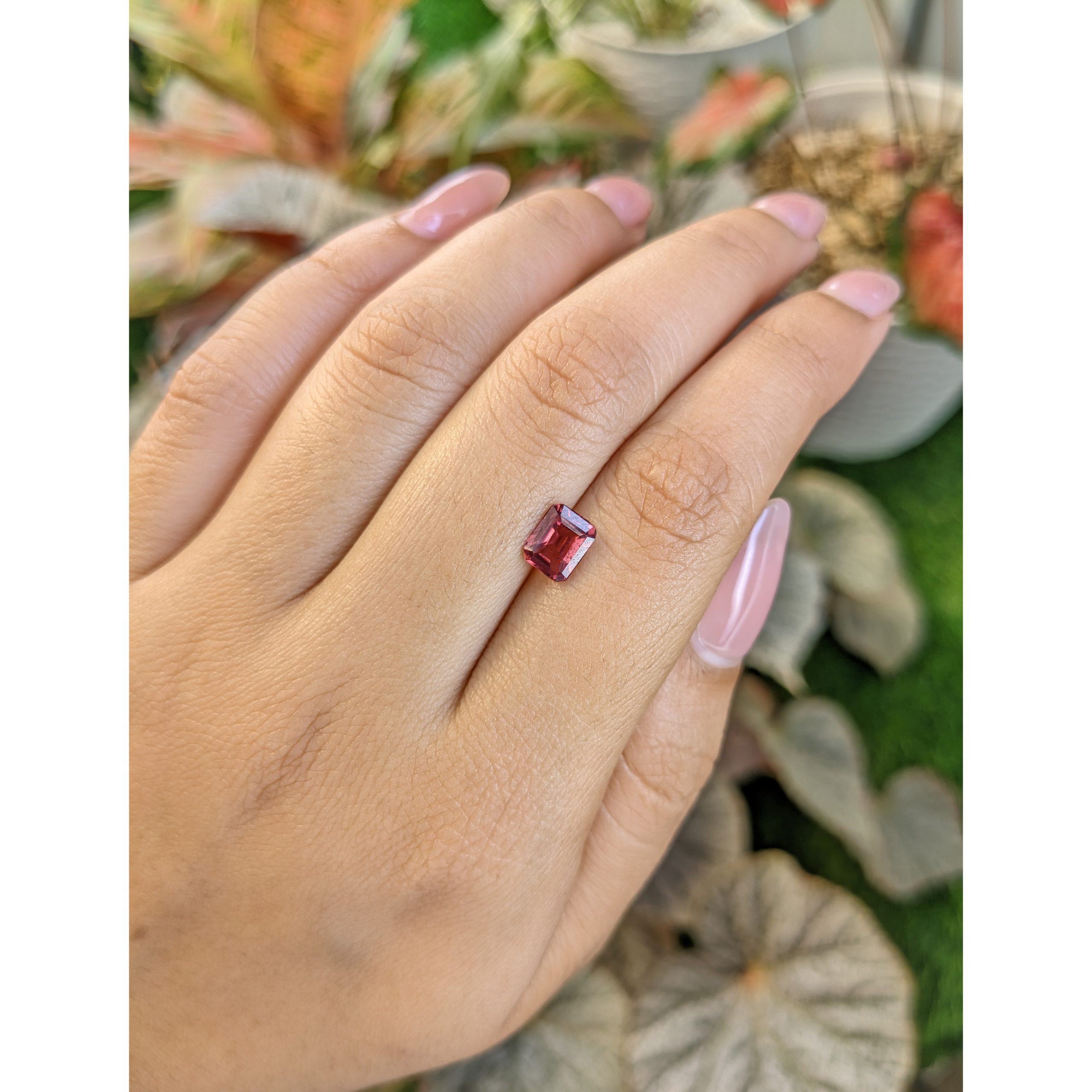 1.32 Ct. Reddish Pink Garnet from Ceylon (Sri Lanka) - Image 2