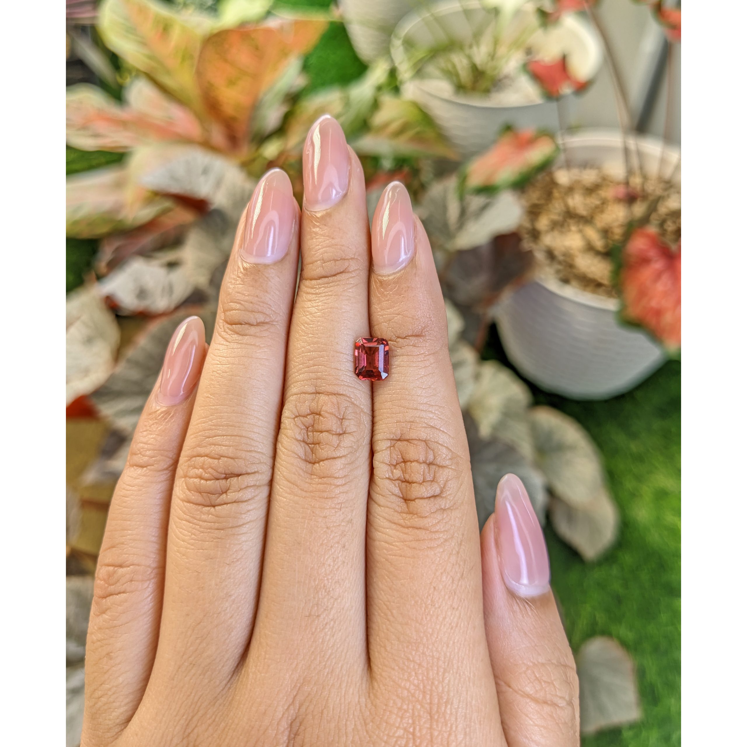 1.32 Ct. Reddish Pink Garnet from Ceylon (Sri Lanka) - Image 3