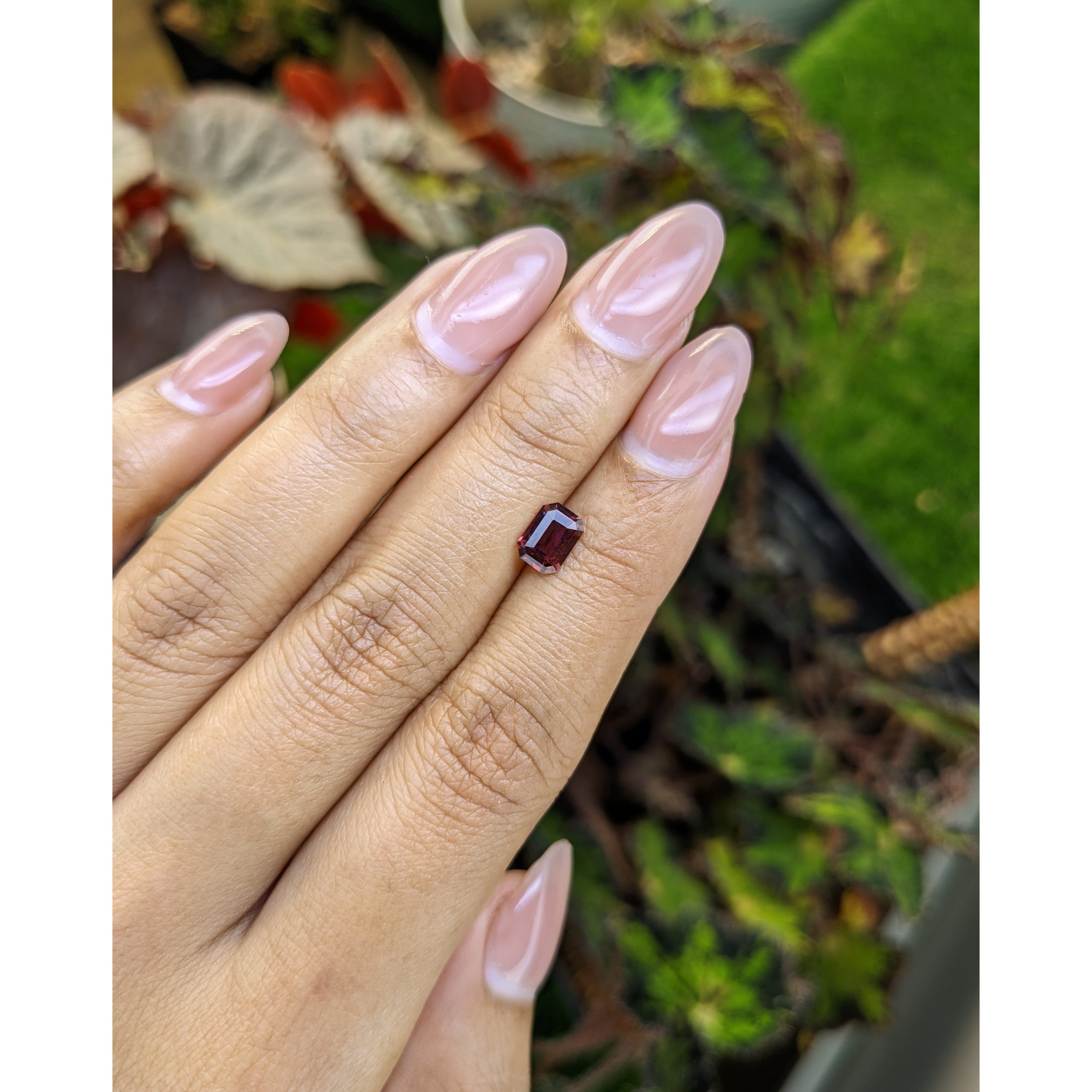 0.68 Ct. Purplish Red Rhodolite Garnet from Ceylon (Sri Lanka) - Image 3