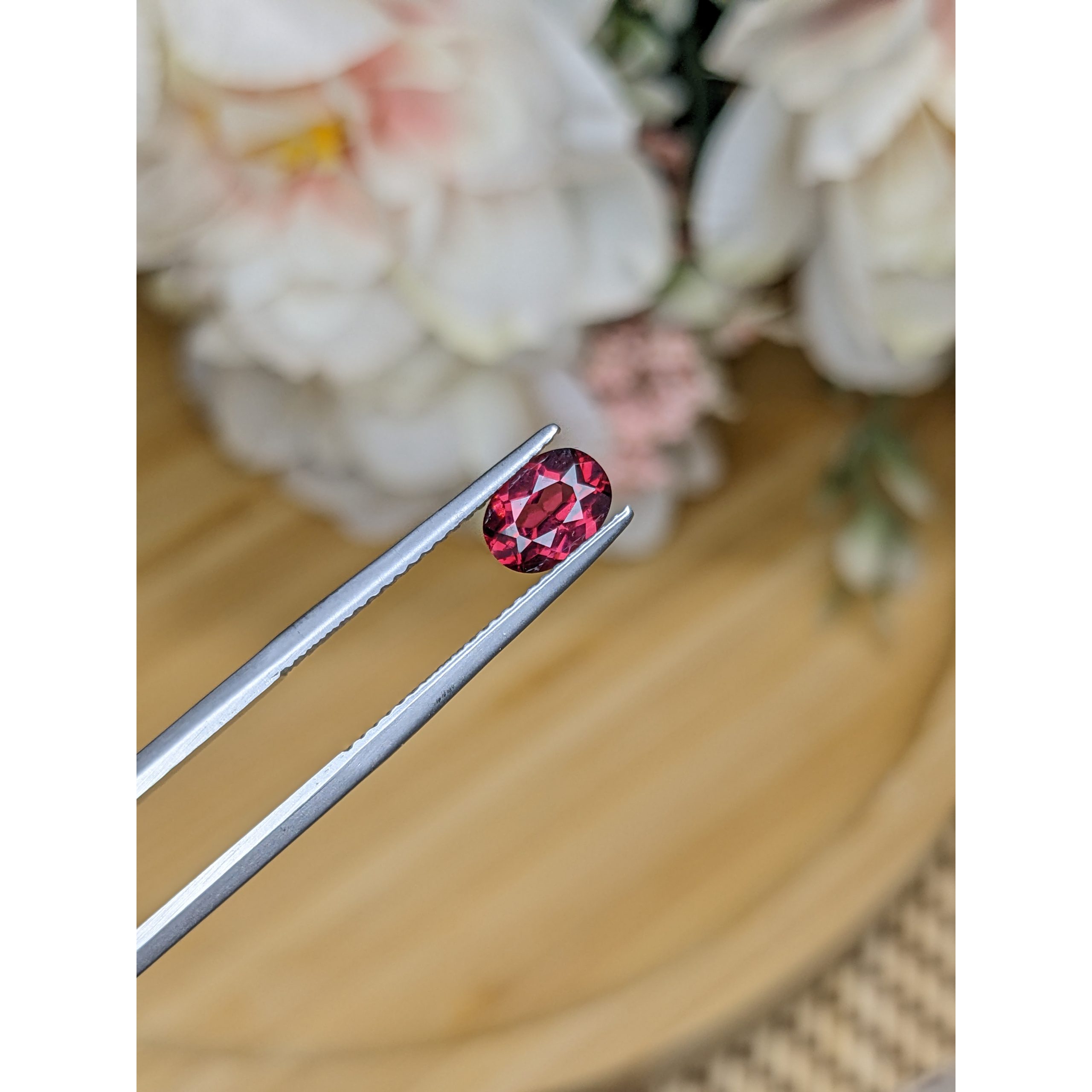 1.07 Ct. Red Rhodolite Garnet from Ceylon (Sri Lanka) - Image 2