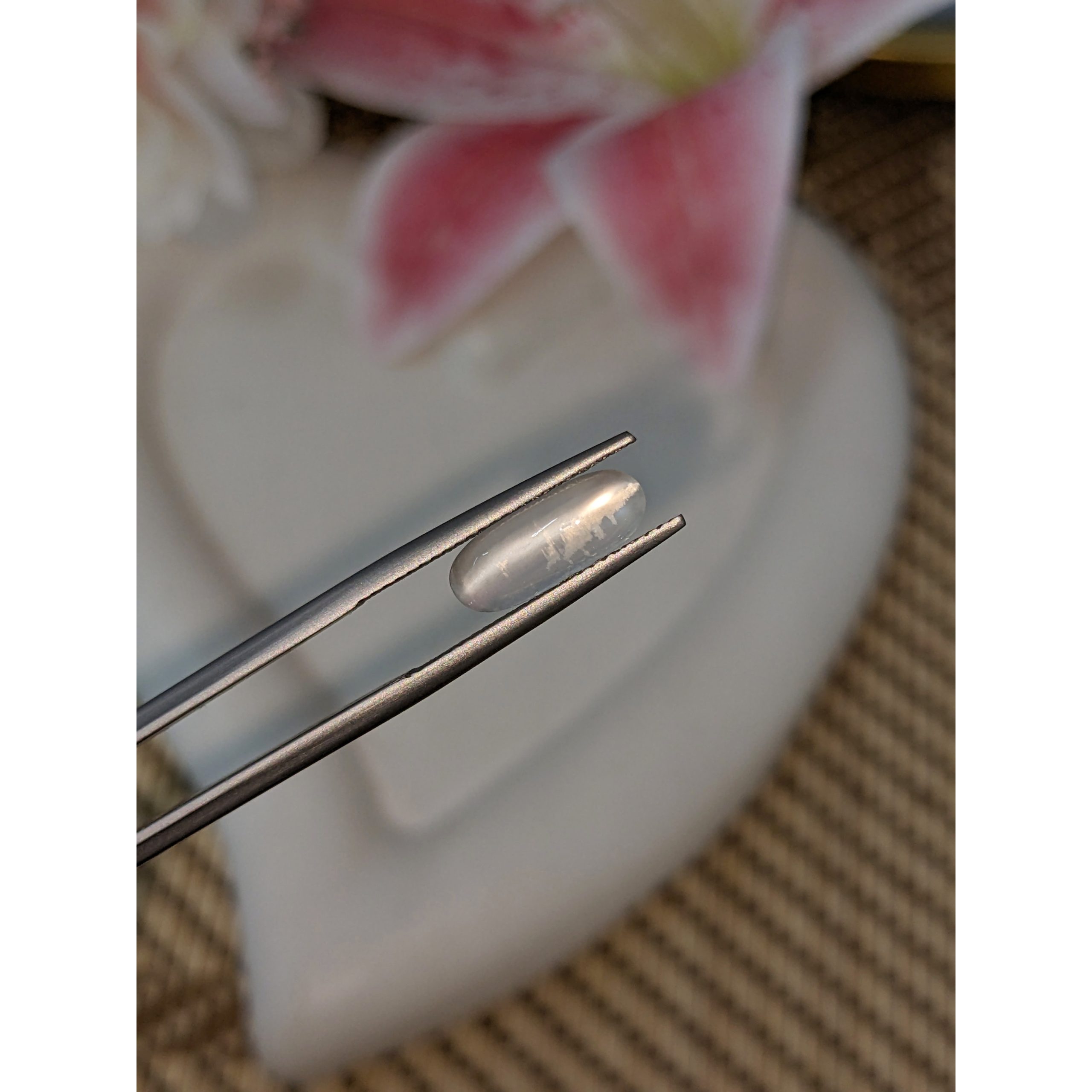 2.16 Ct. White Cabochon Moonstone from Ceylon (Sri Lanka) - Image 2