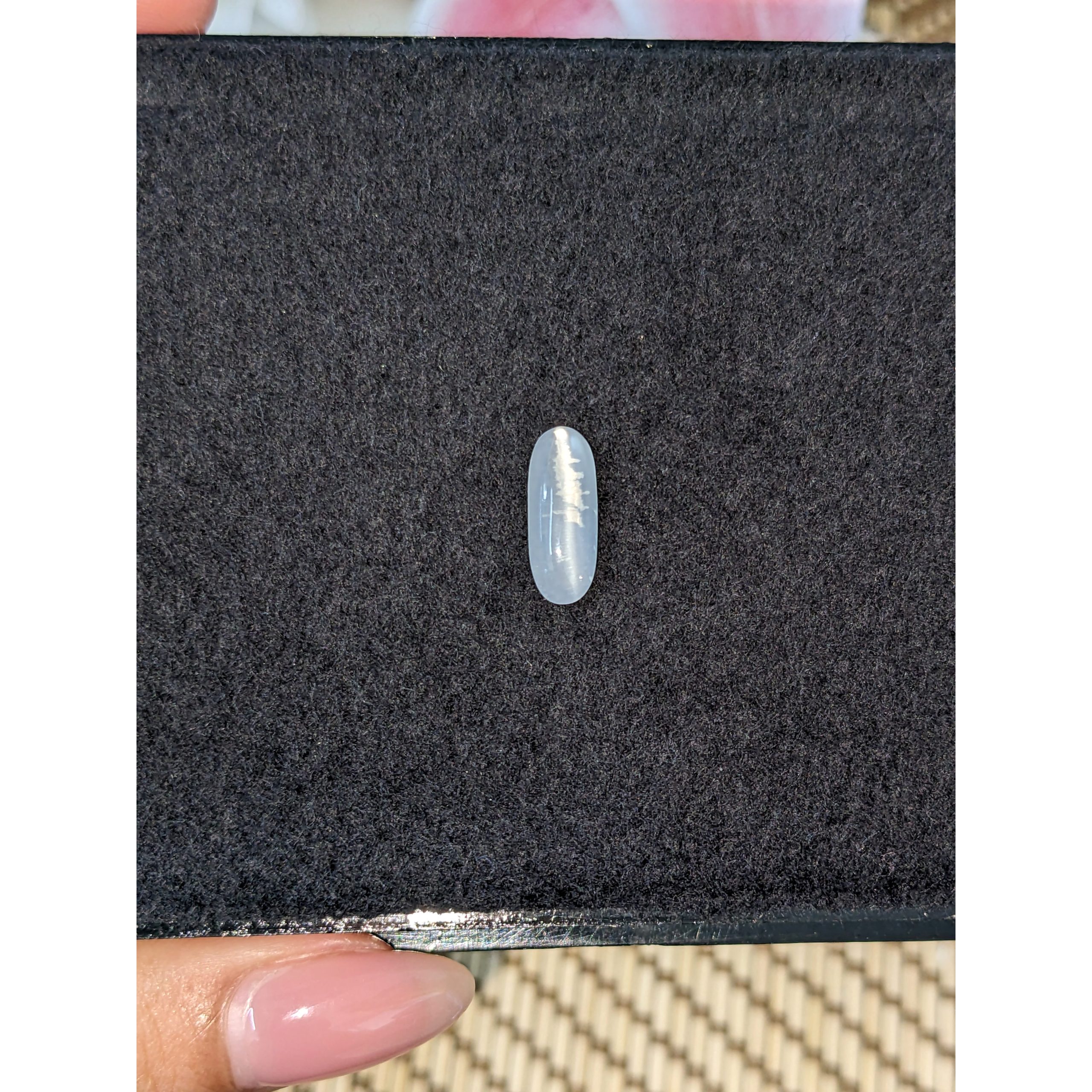 2.16 Ct. White Cabochon Moonstone from Ceylon (Sri Lanka) - Image 3