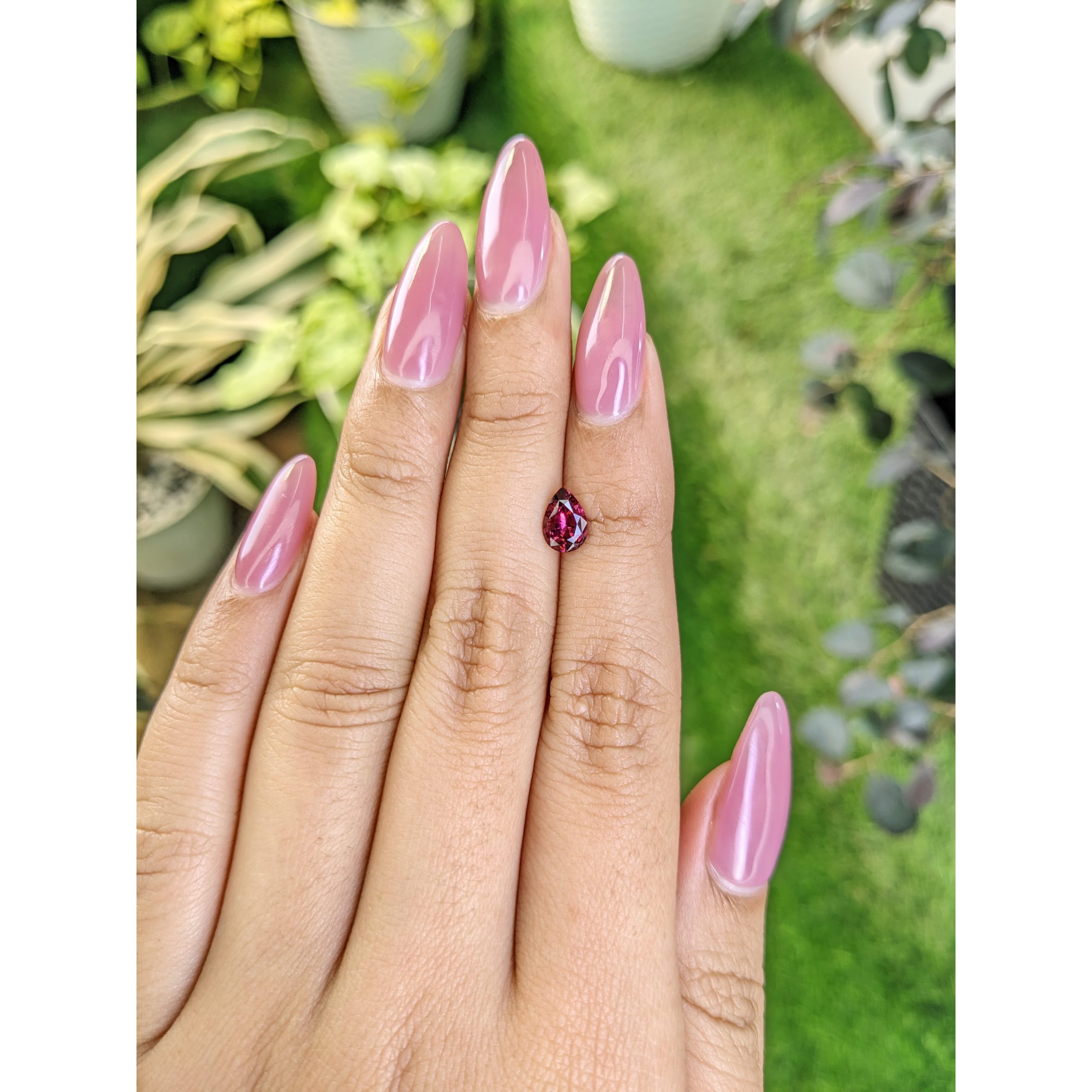 0.90 Ct. Purplish Pink Rhodolite Garnet from Ceylon (Sri Lanka) - Image 3