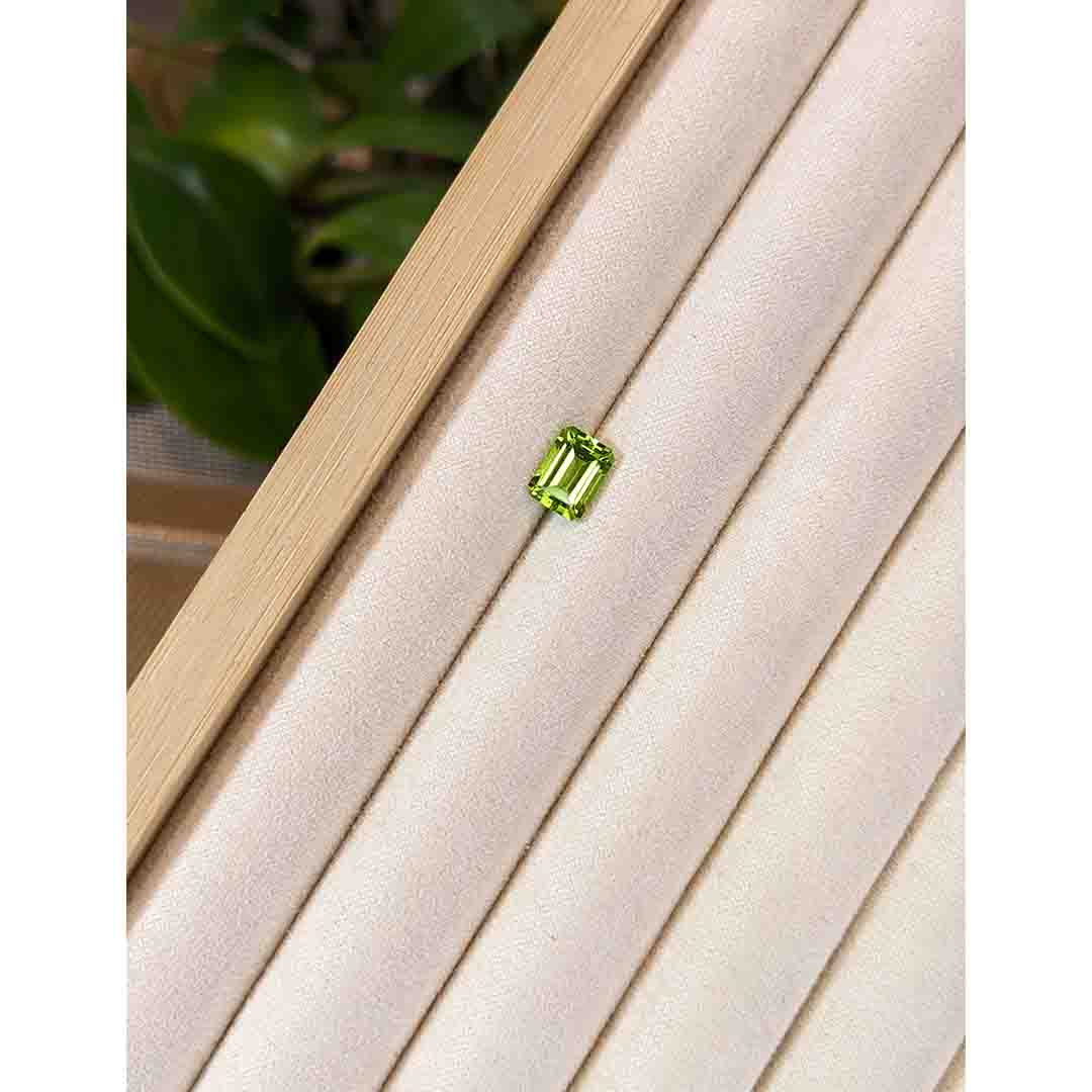 1.77 Ct. Yellowish Green Peridot from Pakistan - Image 3